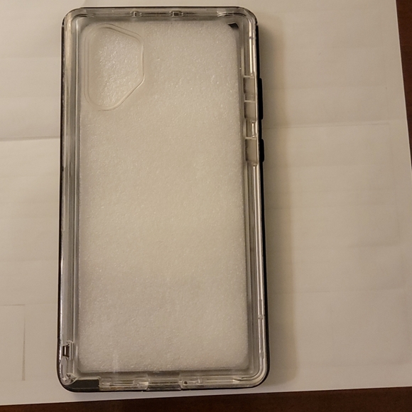 Lifeproof phone case for Galaxy s10 Note + - Picture 4 of 9